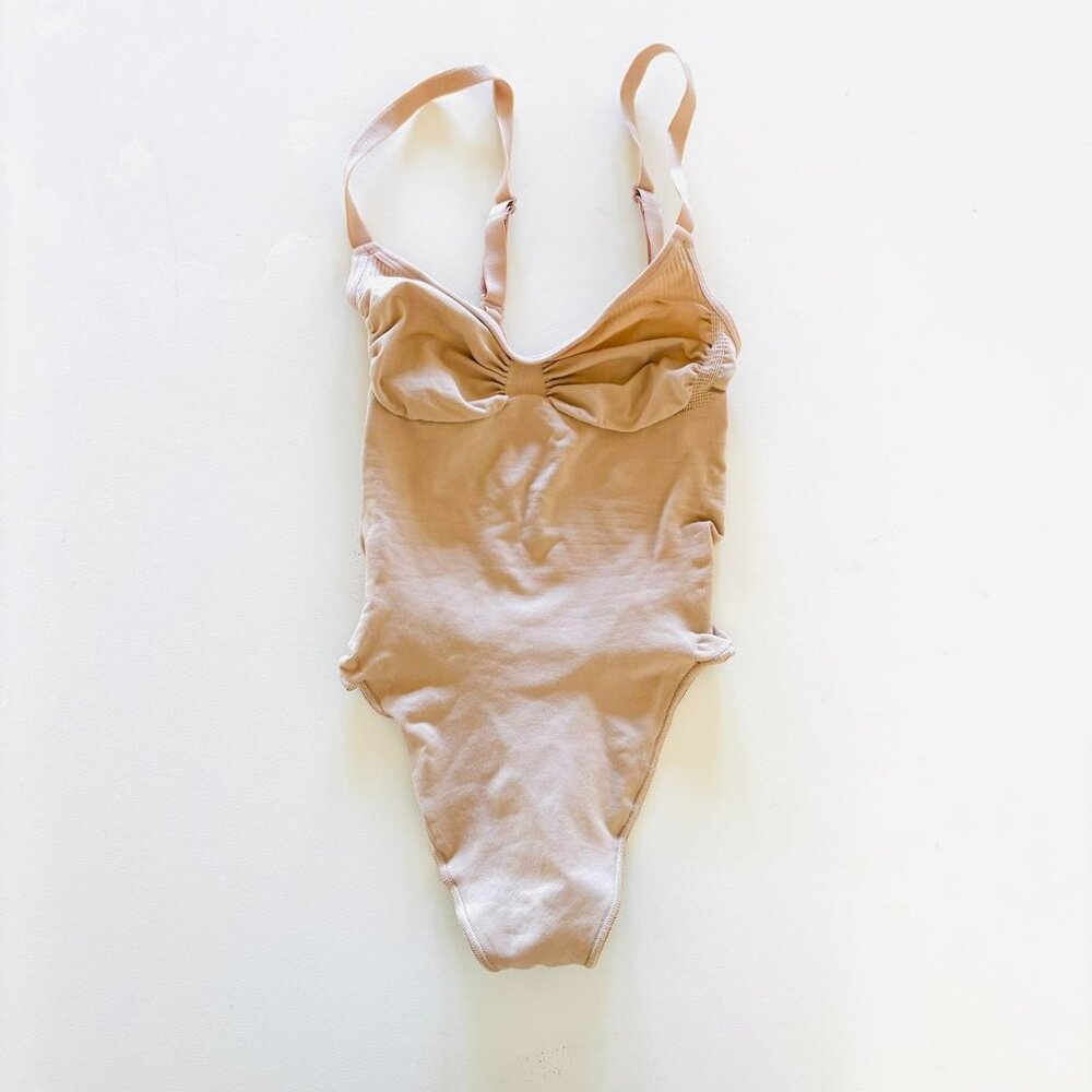 NWOT Skims Shapewear Thong Bodysuit 39 B 8
